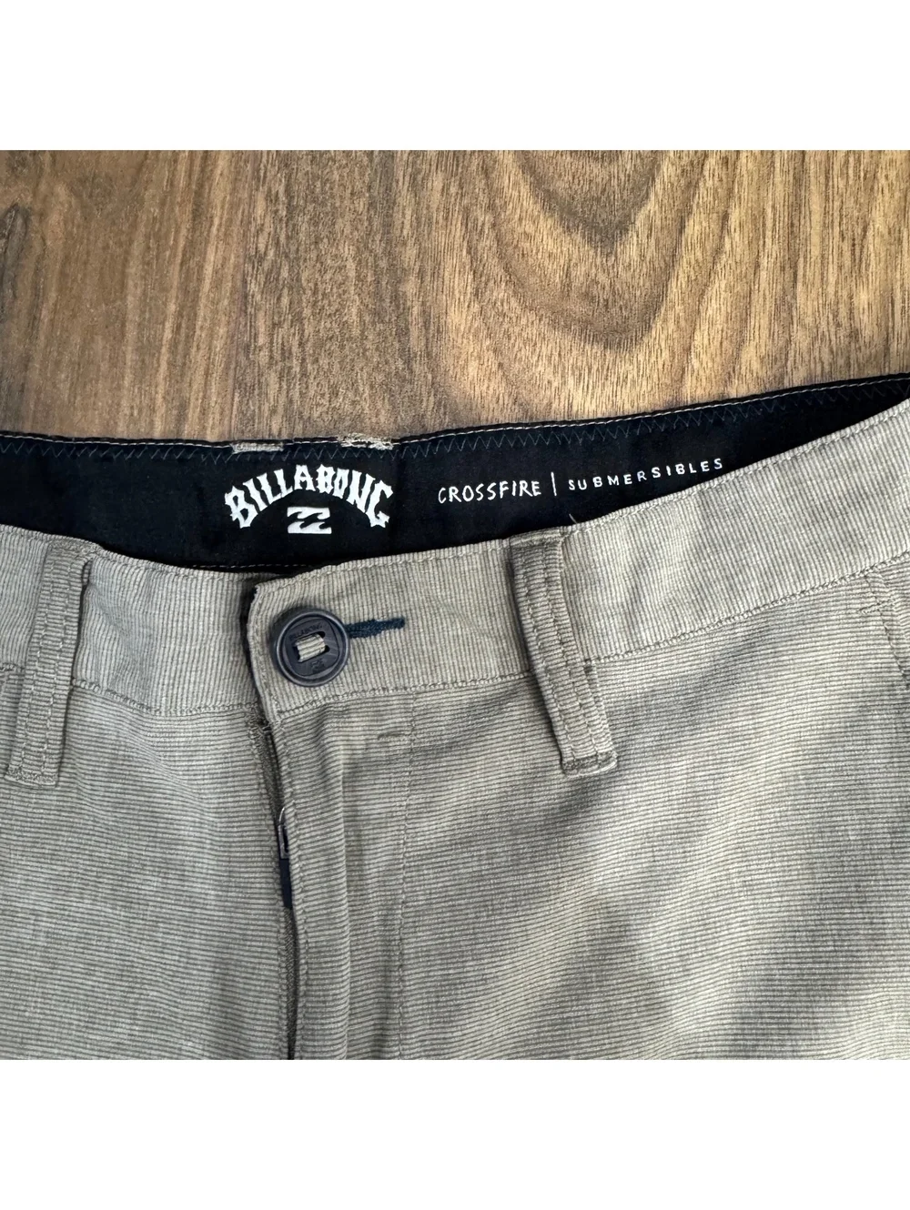 Billabong Crossfire Submersibles Hybrid Shorts Tan Quick Dry Stretch Size 30